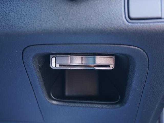 ＣＲ－Ｚ αブラックレーベル　１年保証　Ｒカメラ　ＥＴＣ　パドルシフト　純正アルミ　運転席ハイトアジャスターシート　トノカバー　レザーシート　シートヒーター　ドアバイザー　フォグライト　スマートキー　インテリア内装ブラック　ＰＳ（6枚目）