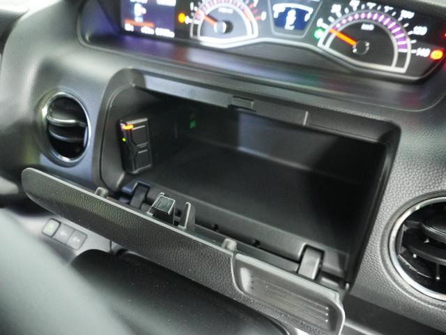 Ｎ－ＢＯＸカスタム Ｇ・Ｌターボホンダセンシング　１オ－ナ－　ナビ　Ｒカメ　Ｄレコ　ＥＴＣ　両電扉　ＢＴ　地デジ　後席シェード　サイドバイザー　パドルシフト　ＬＥＤヘッドライト　革巻ステアリング　シートヒーター　ターボ　１５インチアルミホイール（38枚目）