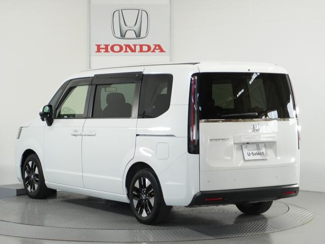 ステップワゴン エアー　１オ－ナ－　ナビ　後席モニタ　Ｒカメ　ＥＴＣ　両電扉　ＢＴ　後席シェード　運転席ハイトアジャスターシート　液晶メーター　インテリア内装黒　サイドバイザー　二列目キャプテンシート　電動サイドブレーキ（27枚目）