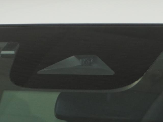 ステップワゴン エアー　１オ－ナ－　ナビ　後席モニタ　Ｒカメ　ＥＴＣ　両電扉　ＢＴ　後席シェード　運転席ハイトアジャスターシート　液晶メーター　インテリア内装黒　サイドバイザー　二列目キャプテンシート　電動サイドブレーキ（29枚目）