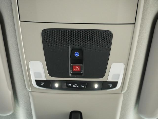 ステップワゴン エアー　１オ－ナ－　ナビ　後席モニタ　Ｒカメ　ＥＴＣ　両電扉　ＢＴ　後席シェード　運転席ハイトアジャスターシート　液晶メーター　インテリア内装黒　サイドバイザー　二列目キャプテンシート　電動サイドブレーキ（50枚目）
