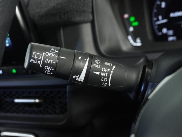 ステップワゴン エアー　１オ－ナ－　ナビ　後席モニタ　Ｒカメ　ＥＴＣ　両電扉　ＢＴ　後席シェード　運転席ハイトアジャスターシート　液晶メーター　インテリア内装黒　サイドバイザー　二列目キャプテンシート　電動サイドブレーキ（53枚目）