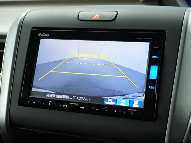 フリード Ｇ・ホンダセンシング　１オ－ナ－　ナビ　Ｒカメ　ＥＴＣ　両電扉　ＢＴ　地デジ　ＬＥＤ　後席シェード　マッドガード　インテリア内装ブラック　合皮コンビシート　サイドバイザー　二列目キャプテンシート　革巻ステアリング（3枚目）