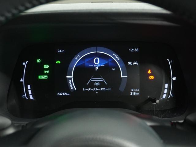 シエンタ ハイブリッドＺ　１オ－ナ－　ナビ　全周囲カメ　ＥＴＣ　両電扉　ＢＴ　地デジ　後席サーキュレーター　ステアリングヒーター　後席シェード　アースカラー　ブラインドスポットモニター　シートバックテーブル　シートヒーター（52枚目）