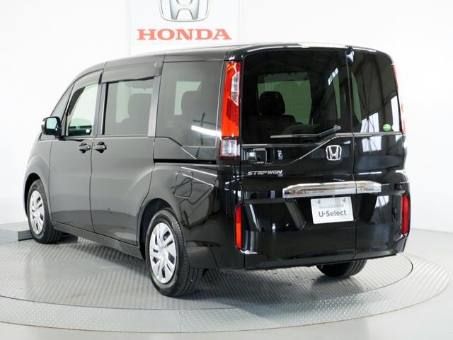 ステップワゴン Ｇホンダセンシング　１オ－ナ－　両電扉　ナビ　Ｒカメラ　ＥＴＣ　サイドバイザー　後席シェード　インテリア内装アイボリー　シートバックテーブル　デジタルメーター　三列シート　二列目キャプテンシート　ＬＥＤヘッドライト（14枚目）