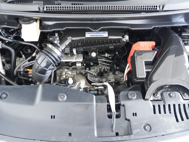 ステップワゴン Ｇホンダセンシング　１オ－ナ－　両電扉　ナビ　Ｒカメラ　ＥＴＣ　サイドバイザー　後席シェード　インテリア内装アイボリー　シートバックテーブル　デジタルメーター　三列シート　二列目キャプテンシート　ＬＥＤヘッドライト（43枚目）