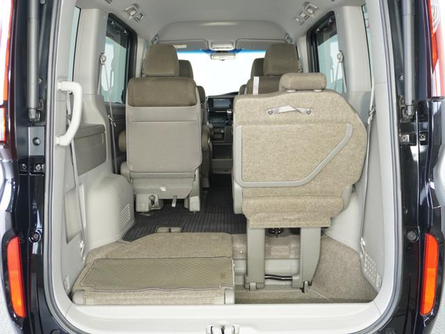 ステップワゴン Ｇホンダセンシング　１オ－ナ－　両電扉　ナビ　Ｒカメラ　ＥＴＣ　サイドバイザー　後席シェード　インテリア内装アイボリー　シートバックテーブル　デジタルメーター　三列シート　二列目キャプテンシート　ＬＥＤヘッドライト（44枚目）