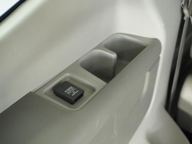 ステップワゴン Ｇホンダセンシング　１オ－ナ－　両電扉　ナビ　Ｒカメラ　ＥＴＣ　サイドバイザー　後席シェード　インテリア内装アイボリー　シートバックテーブル　デジタルメーター　三列シート　二列目キャプテンシート　ＬＥＤヘッドライト（48枚目）