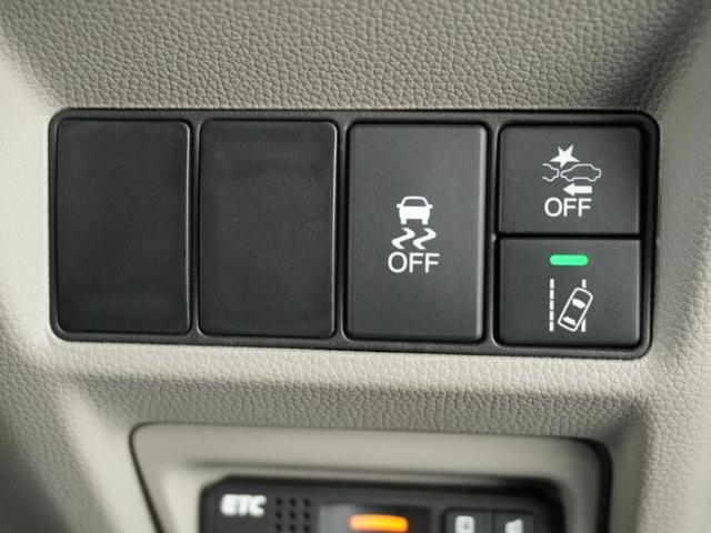ステップワゴン Ｇホンダセンシング　１オ－ナ－　両電扉　ナビ　Ｒカメラ　ＥＴＣ　サイドバイザー　後席シェード　インテリア内装アイボリー　シートバックテーブル　デジタルメーター　三列シート　二列目キャプテンシート　ＬＥＤヘッドライト（53枚目）