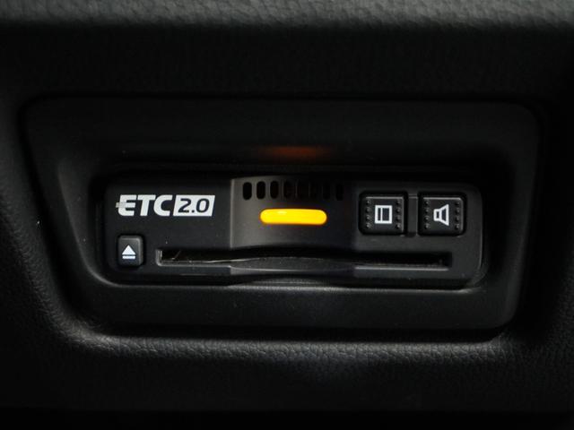 ステップワゴンスパーダ スパーダホンダセンシング　ナビ　Ｄレコ　Ｒカメ　ＥＴＣ２．０　両電扉　ＢＴ接続　ＬＥＤ　インテリア内装黒　運転席ハイトアジャスターシート　後席シェード　二列目ベンチシート　パドルシフト　デジタルメーター　革巻ステアリング（4枚目）