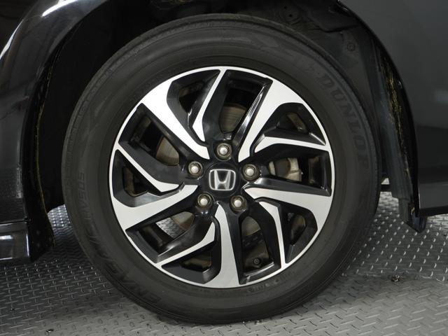 ステップワゴンスパーダ スパーダホンダセンシング　ナビ　Ｄレコ　Ｒカメ　ＥＴＣ２．０　両電扉　ＢＴ接続　ＬＥＤ　インテリア内装黒　運転席ハイトアジャスターシート　後席シェード　二列目ベンチシート　パドルシフト　デジタルメーター　革巻ステアリング（19枚目）