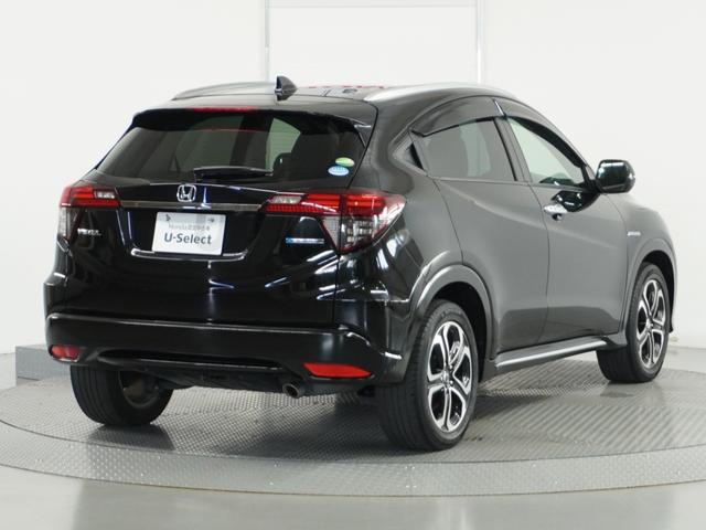 ヴェゼル ハイブリッドＺ・ホンダセンシング　ナビ　Ｒカメ　ＥＴＣ　クルコン　ＢＴ　地デジ　シートヒーター　ブレーキホールド付電動パーキングブレーキ　インテリア内装ブラック　運転席ハイトアジャスターシート　サイドバイザー　合皮コンビシート（14枚目）