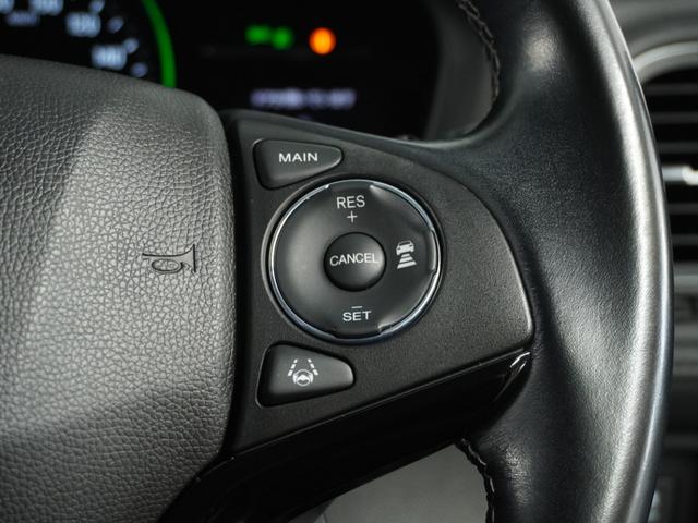 ヴェゼル ハイブリッドＺ・ホンダセンシング　ナビ　Ｒカメ　ＥＴＣ　クルコン　ＢＴ　地デジ　シートヒーター　ブレーキホールド付電動パーキングブレーキ　インテリア内装ブラック　運転席ハイトアジャスターシート　サイドバイザー　合皮コンビシート（19枚目）