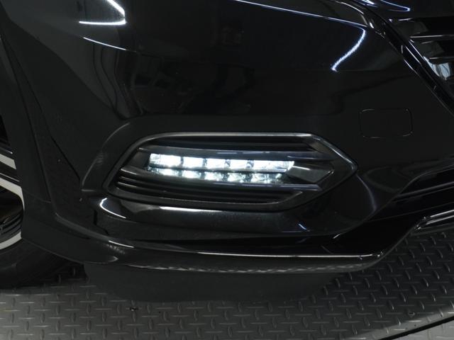ヴェゼル ハイブリッドＺ・ホンダセンシング　ナビ　Ｒカメ　ＥＴＣ　クルコン　ＢＴ　地デジ　シートヒーター　ブレーキホールド付電動パーキングブレーキ　インテリア内装ブラック　運転席ハイトアジャスターシート　サイドバイザー　合皮コンビシート（34枚目）
