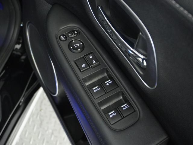 ヴェゼル ハイブリッドＺ・ホンダセンシング　ナビ　Ｒカメ　ＥＴＣ　クルコン　ＢＴ　地デジ　シートヒーター　ブレーキホールド付電動パーキングブレーキ　インテリア内装ブラック　運転席ハイトアジャスターシート　サイドバイザー　合皮コンビシート（46枚目）