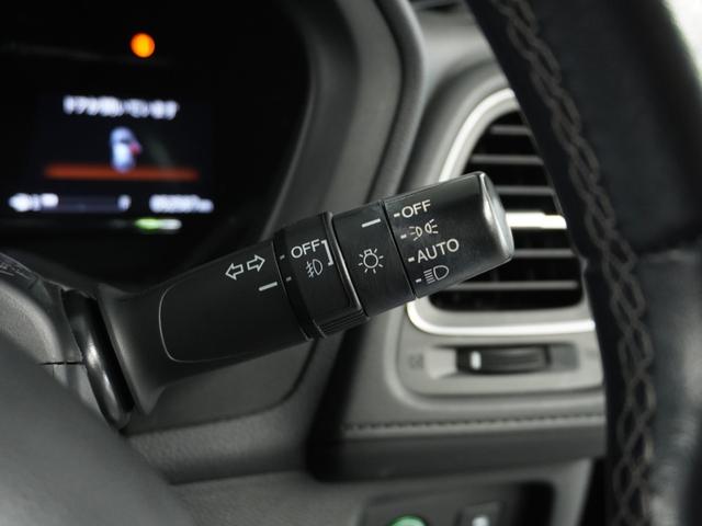 ヴェゼル ハイブリッドＺ・ホンダセンシング　ナビ　Ｒカメ　ＥＴＣ　クルコン　ＢＴ　地デジ　シートヒーター　ブレーキホールド付電動パーキングブレーキ　インテリア内装ブラック　運転席ハイトアジャスターシート　サイドバイザー　合皮コンビシート（56枚目）