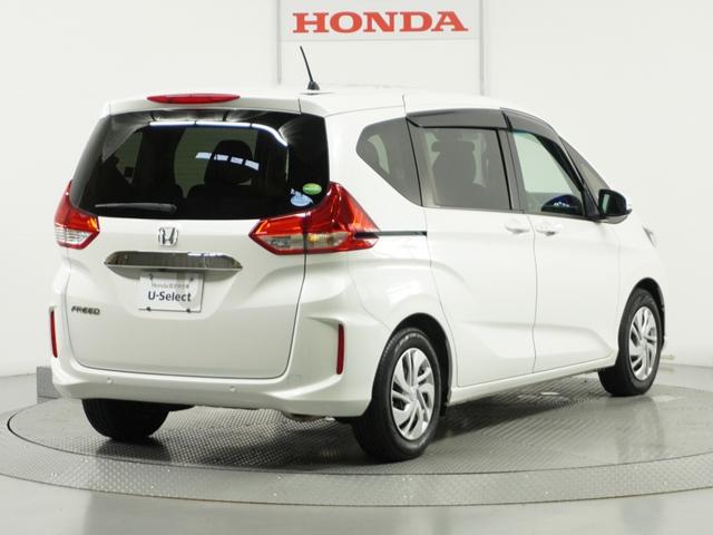 フリード Ｇ・ホンダセンシング　１オ－ナ－　ナビ　Ｒカメ　ＥＴＣ　両電扉　ＢＴ　地デジ　ＤＶＤ　シートヒーター　後席シェード　サイドバイザー　運転席ハイトアジャスターシート　二列目キャプテンシート　デジタルメーター　三列シート（15枚目）