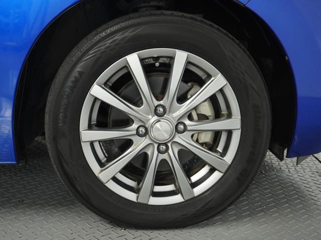 フィットハイブリッド Lパッケージ ナビ 地デジ DVD CD リアカメラ ETC インテリア内装ブラック 運転席ハイトアジャスターシート フロントグラデーションガラス アームレスト 合皮コンビシート 社外アルミホイル オートエアコン.(17枚目)