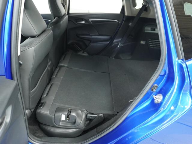 フィットハイブリッド Lパッケージ ナビ 地デジ DVD CD リアカメラ ETC インテリア内装ブラック 運転席ハイトアジャスターシート フロントグラデーションガラス アームレスト 合皮コンビシート 社外アルミホイル オートエアコン.(49枚目)