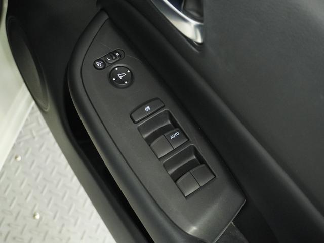 フィット e:HEVホーム20周年特別仕様車カーサ 1オ-ナ ナビ Rカメ Dレコ前後 ETC2.0 運転席ハイトアジャスターシート シートヒーター 合皮コンビシート サイドバイザー ウインカーミラー ブレーキホールド付電動パーキングブレーキ(49枚目)