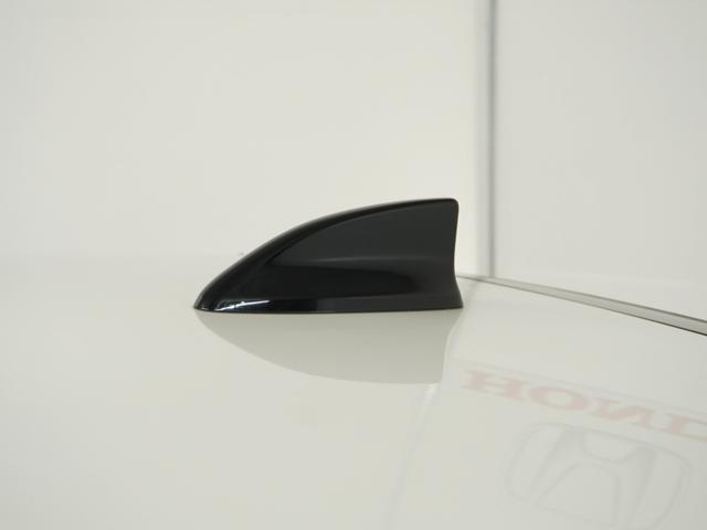 フィット e:HEVホーム20周年特別仕様車カーサ 1オ-ナ ナビ Rカメ Dレコ前後 ETC2.0 運転席ハイトアジャスターシート シートヒーター 合皮コンビシート サイドバイザー ウインカーミラー ブレーキホールド付電動パーキングブレーキ(54枚目)
