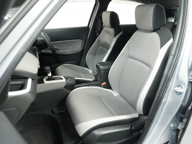 フィット クロスター 1オ-ナ- LED ナビ Rカメラ ETC ドライブレコーダー 運転席ハイトアジャスターシート フロントグラデーションガラス 液晶メーター サイドカーテンエアバック ツートンカラー オートエアコン.(11枚目)