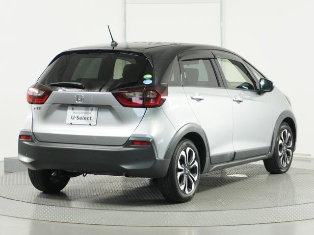 フィット クロスター 1オ-ナ- LED ナビ Rカメラ ETC ドライブレコーダー 運転席ハイトアジャスターシート フロントグラデーションガラス 液晶メーター サイドカーテンエアバック ツートンカラー オートエアコン.(17枚目)