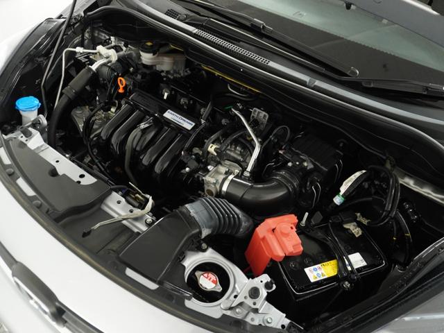 フィット クロスター 1オ-ナ- LED ナビ Rカメラ ETC ドライブレコーダー 運転席ハイトアジャスターシート フロントグラデーションガラス 液晶メーター サイドカーテンエアバック ツートンカラー オートエアコン.(21枚目)