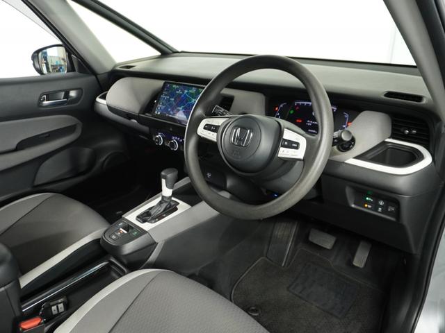 フィット クロスター 1オ-ナ- LED ナビ Rカメラ ETC ドライブレコーダー 運転席ハイトアジャスターシート フロントグラデーションガラス 液晶メーター サイドカーテンエアバック ツートンカラー オートエアコン.(23枚目)