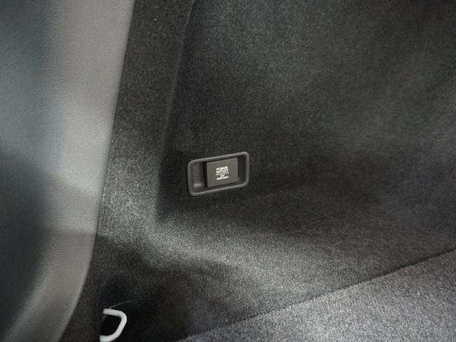 CR-Vハイブリッド e:HEVEX・ブラックエディション 4WD ナビ ETC2.0 前後ドラレコ Rカメラ LEDヘッドライト スマートキー サイドカーテンエアバック パノラマガラスサンルーフ 電動シート インテリア内装ブラック シートヒーター.(51枚目)