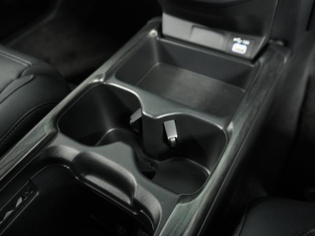 CR-Vハイブリッド e:HEVEX・ブラックエディション 4WD ナビ ETC2.0 前後ドラレコ Rカメラ LEDヘッドライト スマートキー サイドカーテンエアバック パノラマガラスサンルーフ 電動シート インテリア内装ブラック シートヒーター.(69枚目)