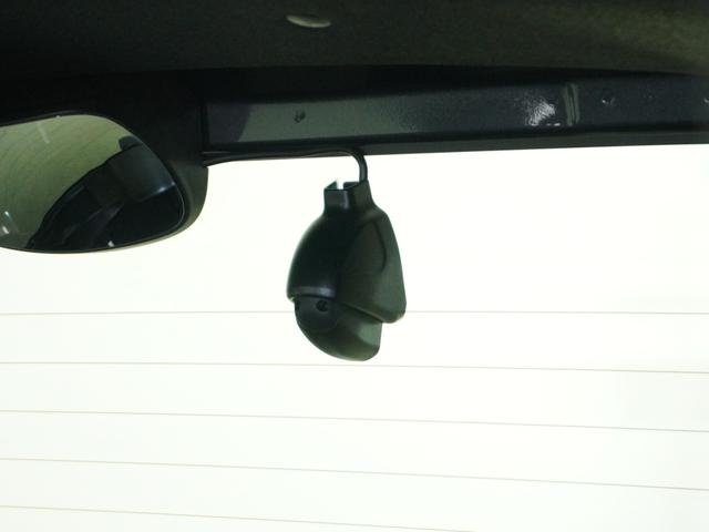 N-BOXカスタム L 1オ-ナ- ナビ Rカメ Dレコ ETC 両電扉 BT 地デジ 後席シェード 運転席ハイトアジャスターシート シートヒーター ブレーキホールド付電動パーキングブレーキ サイドカーテンエアバック(5枚目)