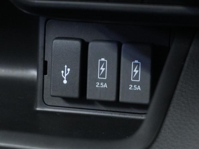 N-BOXカスタム L 1オ-ナ- ナビ Rカメ Dレコ ETC 両電扉 BT 地デジ 後席シェード 運転席ハイトアジャスターシート シートヒーター ブレーキホールド付電動パーキングブレーキ サイドカーテンエアバック(8枚目)