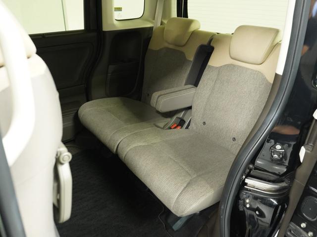 Ｎ－ＢＯＸ Ｌ　１オ－ナ　片電扉　ナビ　Ｒカメラ　ＥＴＣ　インテリア内装アイボリー　後席シェード　後席スライドシート　シートバックテーブル　ドアバイザー　運転席ハイトアジャスターシート　オートエアコン　スマートキー．（12枚目）