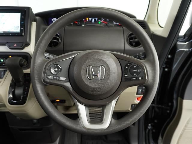 Ｎ－ＢＯＸ Ｇ・Ｌホンダセンシング　ナビ　Ｒカメ　ＥＴＣ　片電扉　ＢＴ接続　クルコン　ＬＥＤ　インテリア内装アイボリー　後席シェード　シートヒーター　ドアバイザー　運転席ハイトアジャスターシート　スマートキー　オートエアコン．（8枚目）