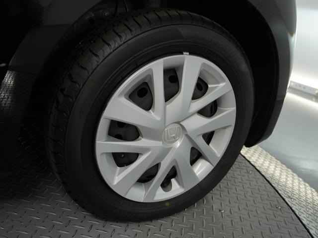 Ｎ－ＢＯＸ Ｇ・Ｌホンダセンシング　ナビ　Ｒカメ　ＥＴＣ　片電扉　ＢＴ接続　クルコン　ＬＥＤ　インテリア内装アイボリー　後席シェード　シートヒーター　ドアバイザー　運転席ハイトアジャスターシート　スマートキー　オートエアコン．（16枚目）