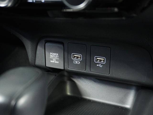 フィット e:HEVホーム 1オ-ナ- ナビ Rカメ ETC2.0 地デジ BT接続 LED 運転席ハイトアジャスターシート インテリア内装ブラック ブレーキホールド付電動パーキングブレーキ 合皮コンビシート オートエアコン.(6枚目)