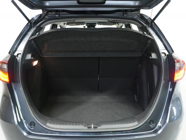 フィット e:HEVホーム 1オ-ナ- ナビ Rカメ ETC2.0 地デジ BT接続 LED 運転席ハイトアジャスターシート インテリア内装ブラック ブレーキホールド付電動パーキングブレーキ 合皮コンビシート オートエアコン.(16枚目)