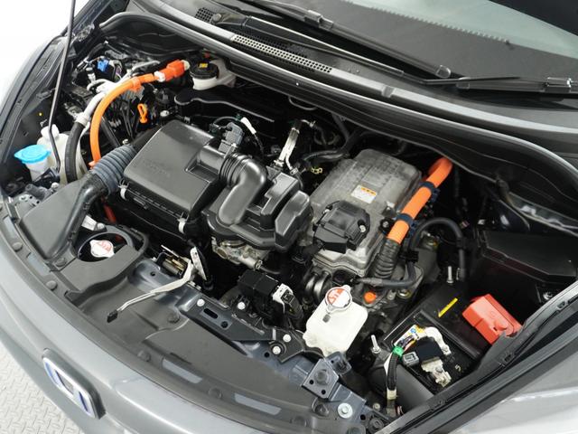 フィット e:HEVホーム 1オ-ナ- ナビ Rカメ ETC2.0 地デジ BT接続 LED 運転席ハイトアジャスターシート インテリア内装ブラック ブレーキホールド付電動パーキングブレーキ 合皮コンビシート オートエアコン.(19枚目)