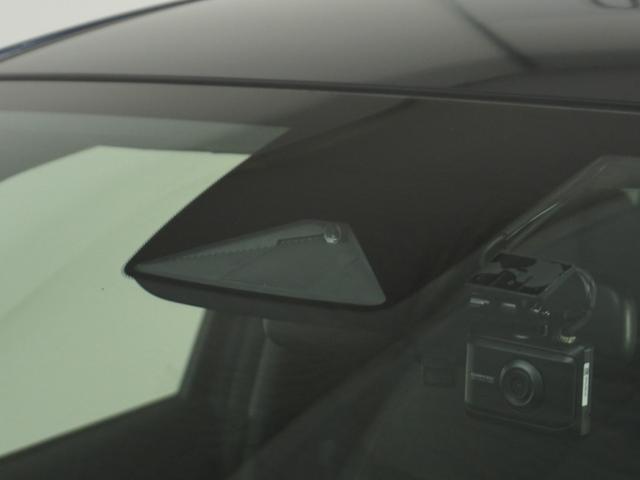 フィット e:HEVホーム 1オ-ナ- ナビ Rカメ ETC2.0 地デジ BT接続 LED 運転席ハイトアジャスターシート インテリア内装ブラック ブレーキホールド付電動パーキングブレーキ 合皮コンビシート オートエアコン.(28枚目)