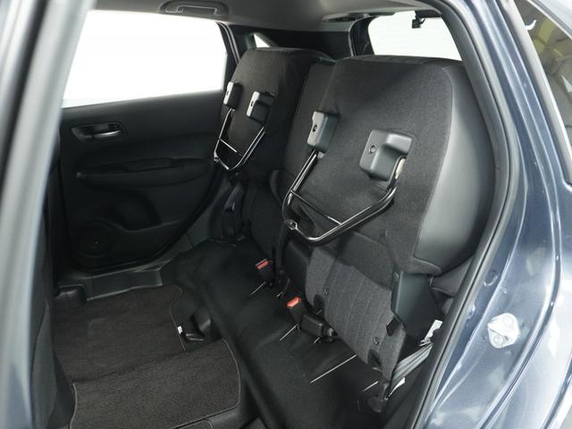 フィット e:HEVホーム 1オ-ナ- ナビ Rカメ ETC2.0 地デジ BT接続 LED 運転席ハイトアジャスターシート インテリア内装ブラック ブレーキホールド付電動パーキングブレーキ 合皮コンビシート オートエアコン.(34枚目)