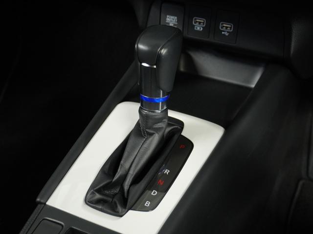 フィット e:HEVホーム 1オ-ナ- ナビ Rカメ ETC2.0 地デジ BT接続 LED 運転席ハイトアジャスターシート インテリア内装ブラック ブレーキホールド付電動パーキングブレーキ 合皮コンビシート オートエアコン.(54枚目)