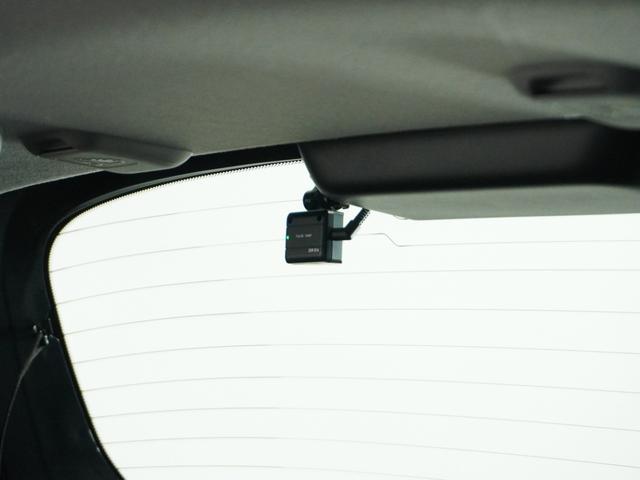 フィット e:HEVホーム 1オ-ナ- ナビ Rカメ ETC2.0 地デジ BT接続 LED 運転席ハイトアジャスターシート インテリア内装ブラック ブレーキホールド付電動パーキングブレーキ 合皮コンビシート オートエアコン.(56枚目)