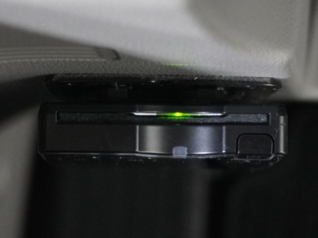 ステップワゴン G 7インチナビ バックカメラ ETC コーナーポール クルーズコントロール 片側電動スライドドア Bluetooth ワンセグ DVD再生 プラズマクラスター搭載エアコン 8人乗り3列シート.(5枚目)