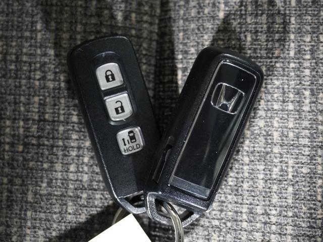 Ｎ－ＢＯＸ Ｌ　１オ－ナ－ナビＤレコＲカメＥＴＣ片電扉ＢＴ地デジ　アダプティブクルーズコントロール　Ｂｌｕｅｔｏｏｔｈ　障害物センサー　シートヒーター　オートハイビーム　ＵＶカットガラス　禁煙車　スペアキー有り（19枚目）