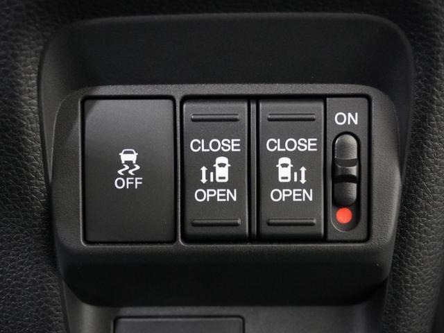 フリード エアーＥＸ　１オ－ナ－ナビＤレコＲカメＥＴＣ両電扉ＢＴ地デジ　渋滞追従クルーズ　Ｂｌｕｅｔｏｏｔｈ　障害物センサー　シートヒーター　ブラインドスポット　オートハイビーム　１５インチ純正アルミホイール　禁煙車（7枚目）