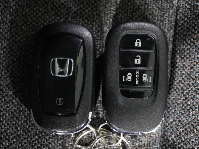 フリード エアーＥＸ　１オ－ナ－ナビＤレコＲカメＥＴＣ両電扉ＢＴ地デジ　渋滞追従クルーズ　Ｂｌｕｅｔｏｏｔｈ　障害物センサー　シートヒーター　ブラインドスポット　オートハイビーム　１５インチ純正アルミホイール　禁煙車（21枚目）