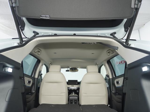 ヴェゼル ｅ：ＨＥＶＺ・ＰＬａＹパッケージ　２年保証当社試乗車ナビＲカメラＥＴＣ２．０ドラレコ（55枚目）