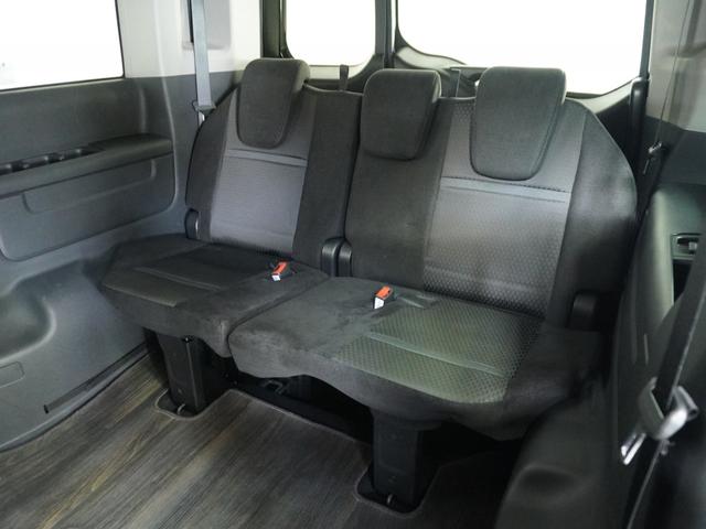 ステップワゴンスパーダ スパーダホンダセンシング ナビ 両側電動扉 バックカメラ ETC 三列シート サイドバイザー わくわくゲート 後席シェード 革巻ステアリング 運転席ハイトアジャスターシート デジパネ インテリア内装ブラック パドルシフト(12枚目)