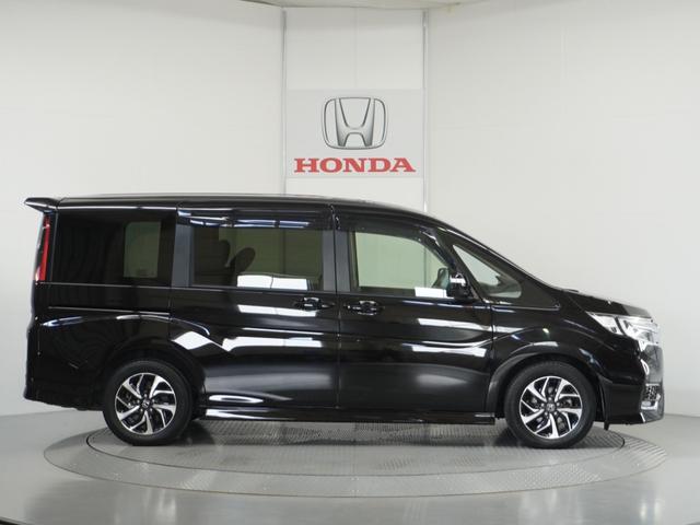 ステップワゴンスパーダ スパーダホンダセンシング ナビ 両側電動扉 バックカメラ ETC 三列シート サイドバイザー わくわくゲート 後席シェード 革巻ステアリング 運転席ハイトアジャスターシート デジパネ インテリア内装ブラック パドルシフト(25枚目)